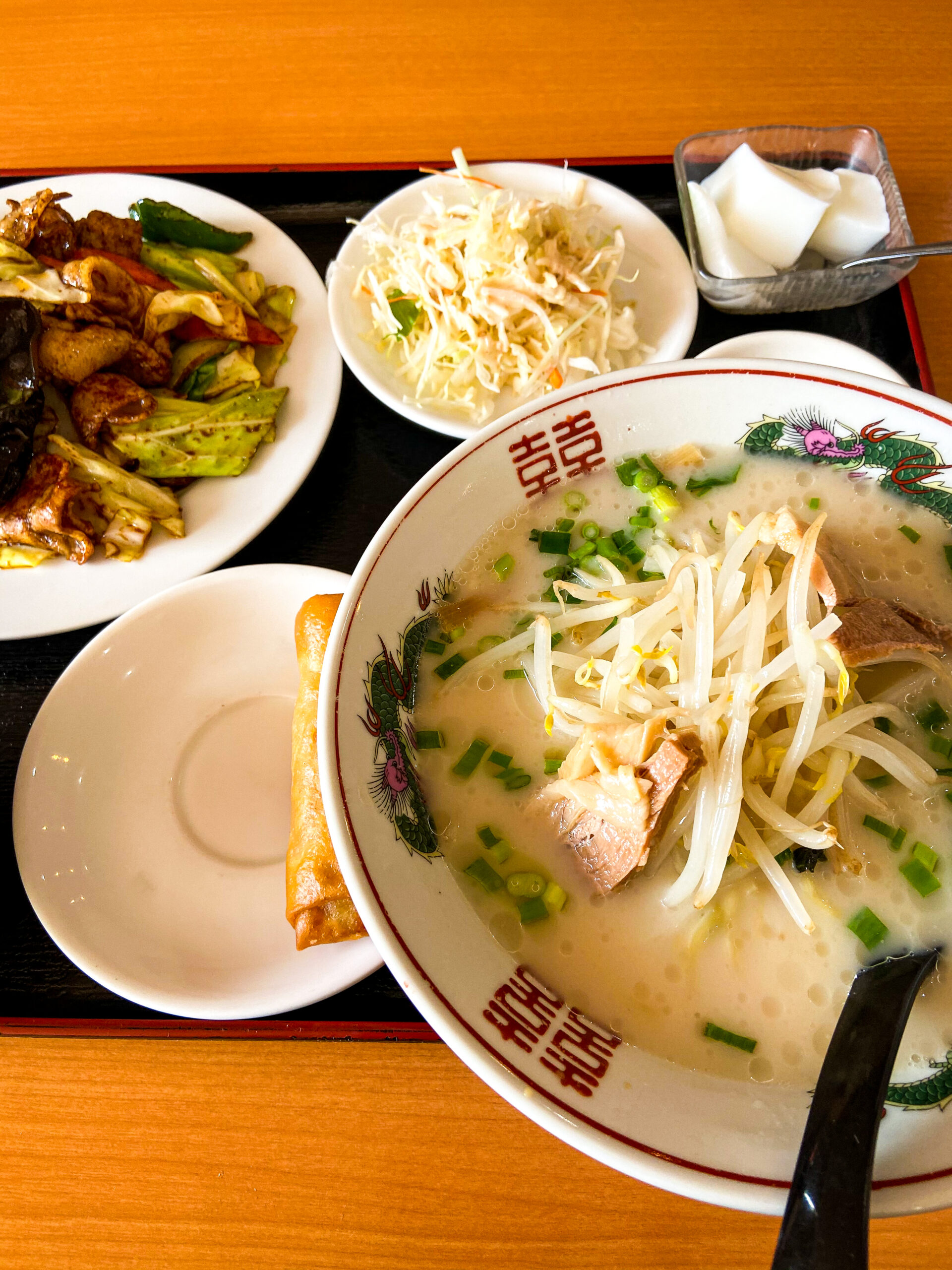 龍華土肥店の日替わりランチ回鍋肉定食