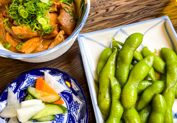 沼津で絶品もつ煮を食べるなら『やまでん』｜自家製そば屋で味わうビールが止まらない名物もつ煮