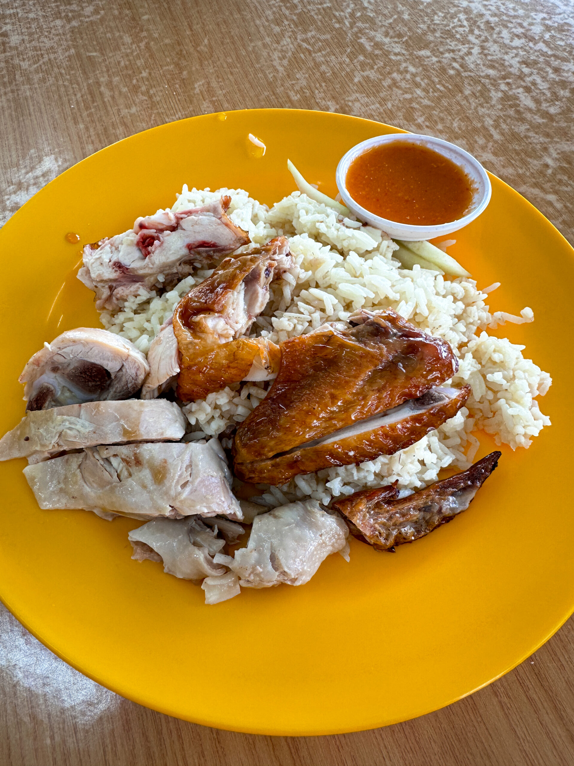 「マレーシア チキンライス 白鸡斩
烧肉