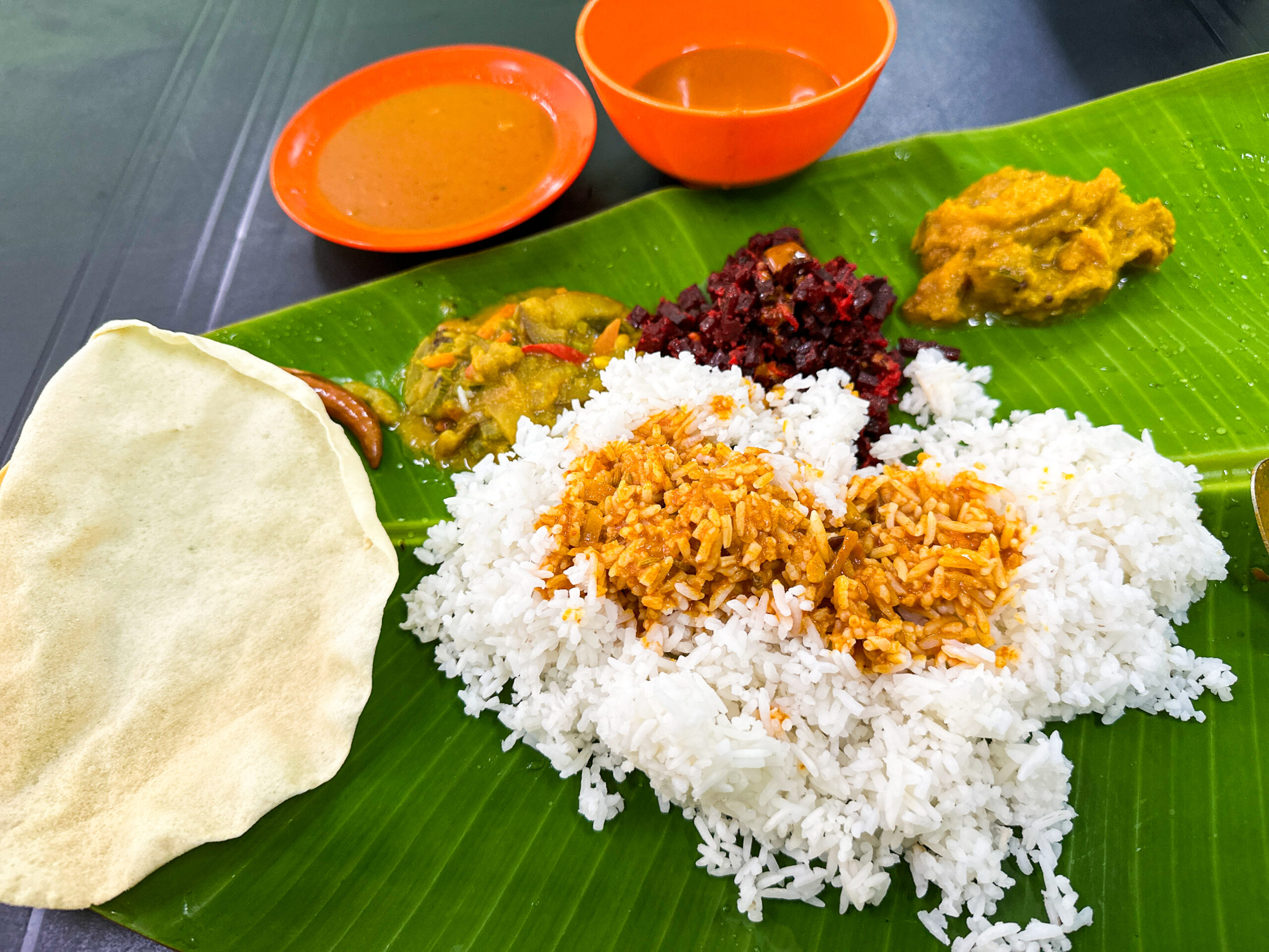 南インド料理ミールス風の食事