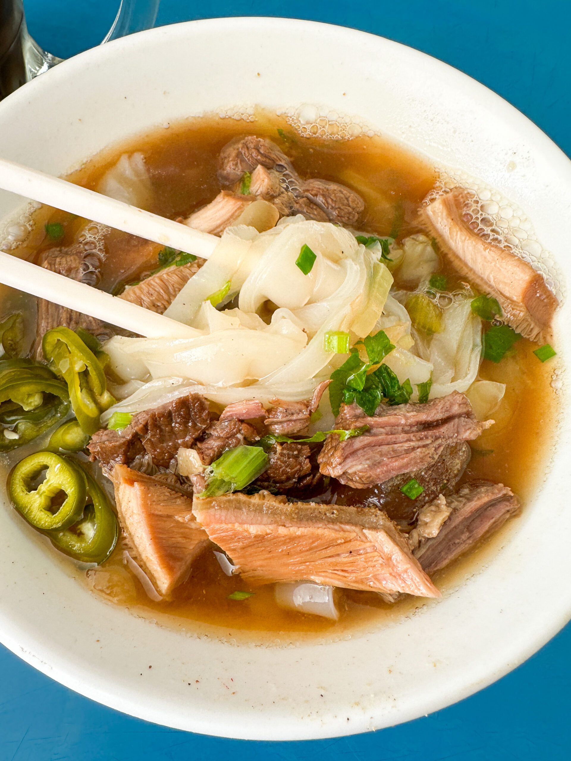 「東方牛腩面 ビーフヌードル クイティアオ」