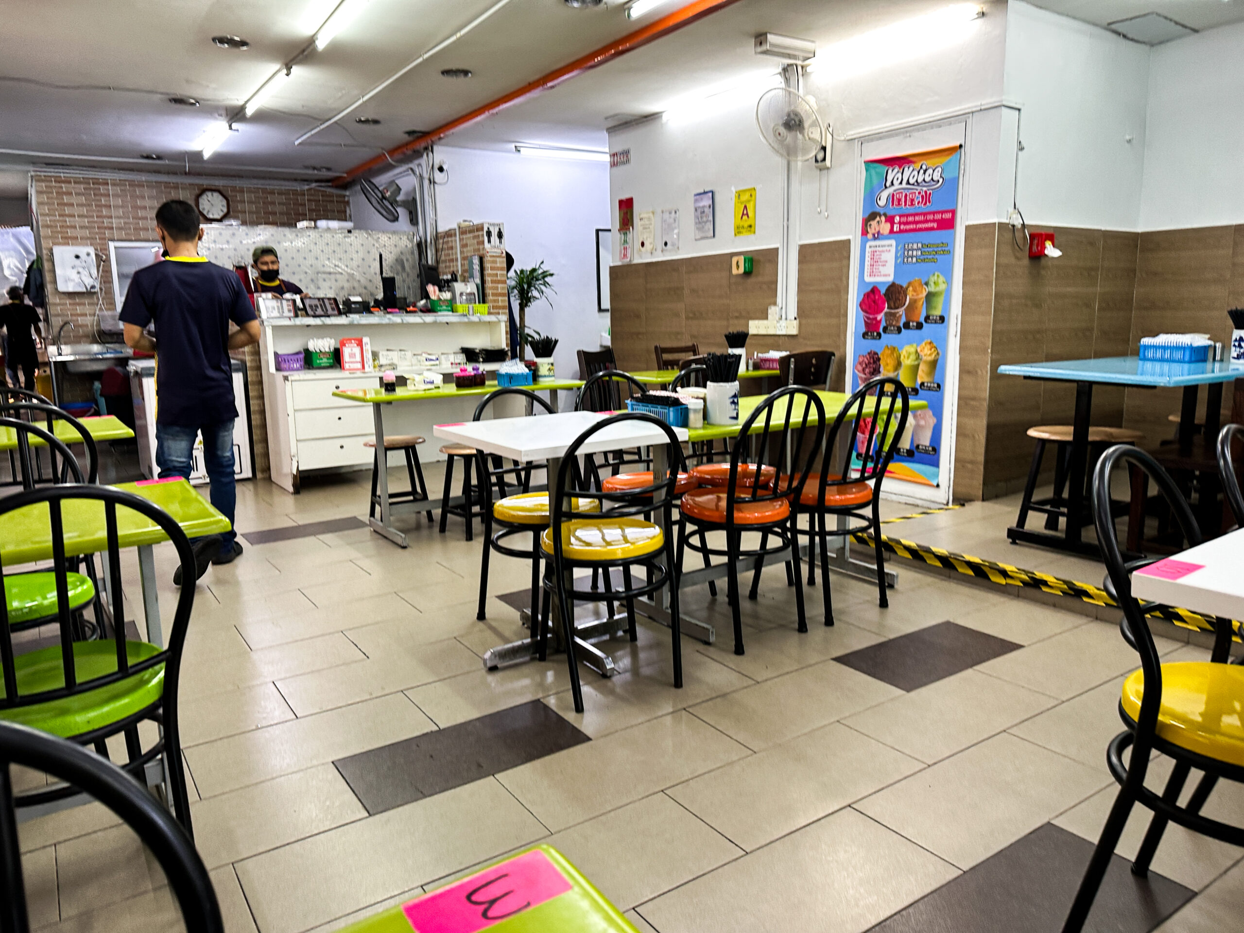 Super Kitchen Chilli Pan Mee　SS15の店内　