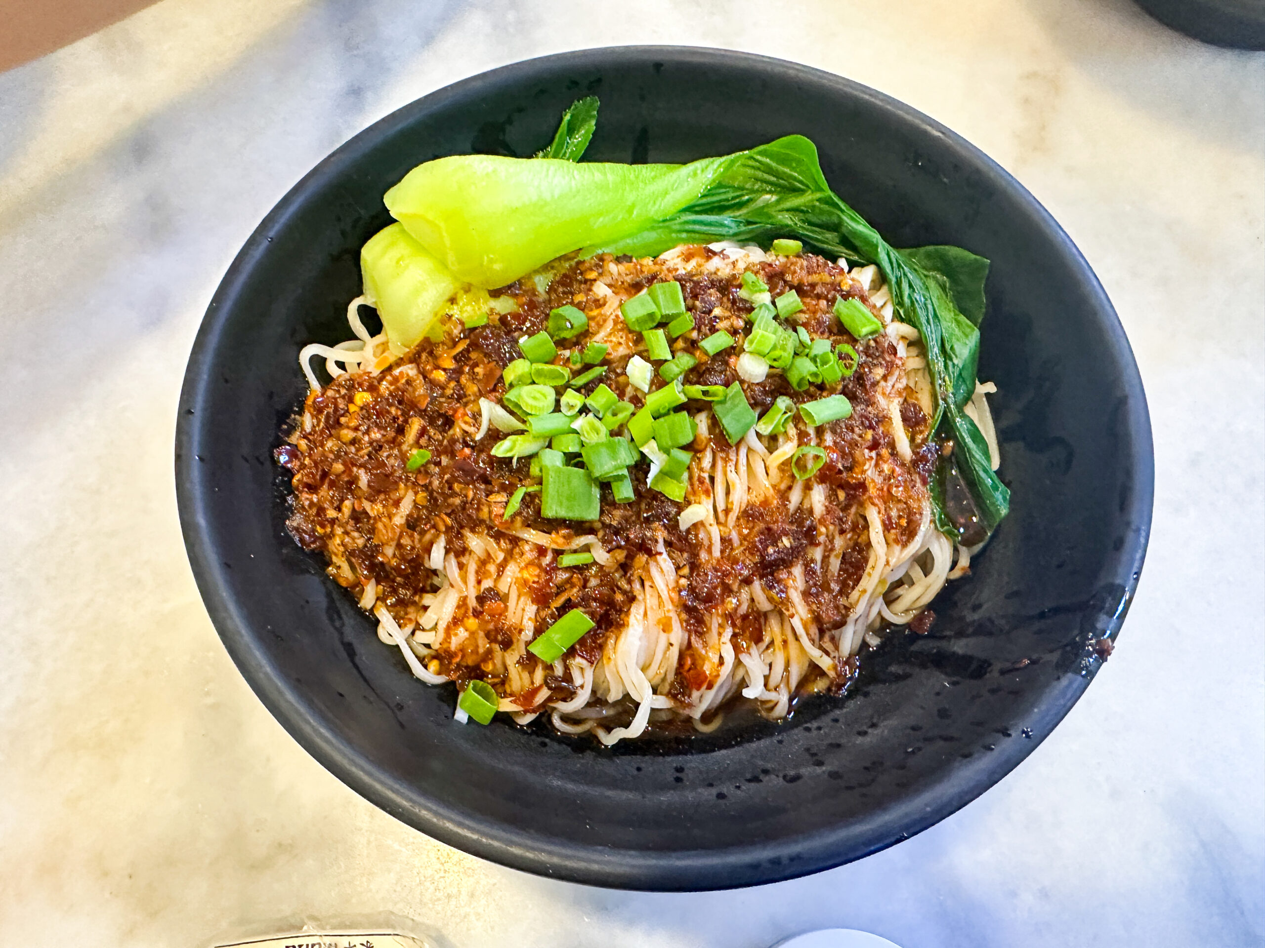 「Legend Licious Cafe House セガマッ」 干拌拉面の麻辣味(ガンラオラーミィエン、マーラー)