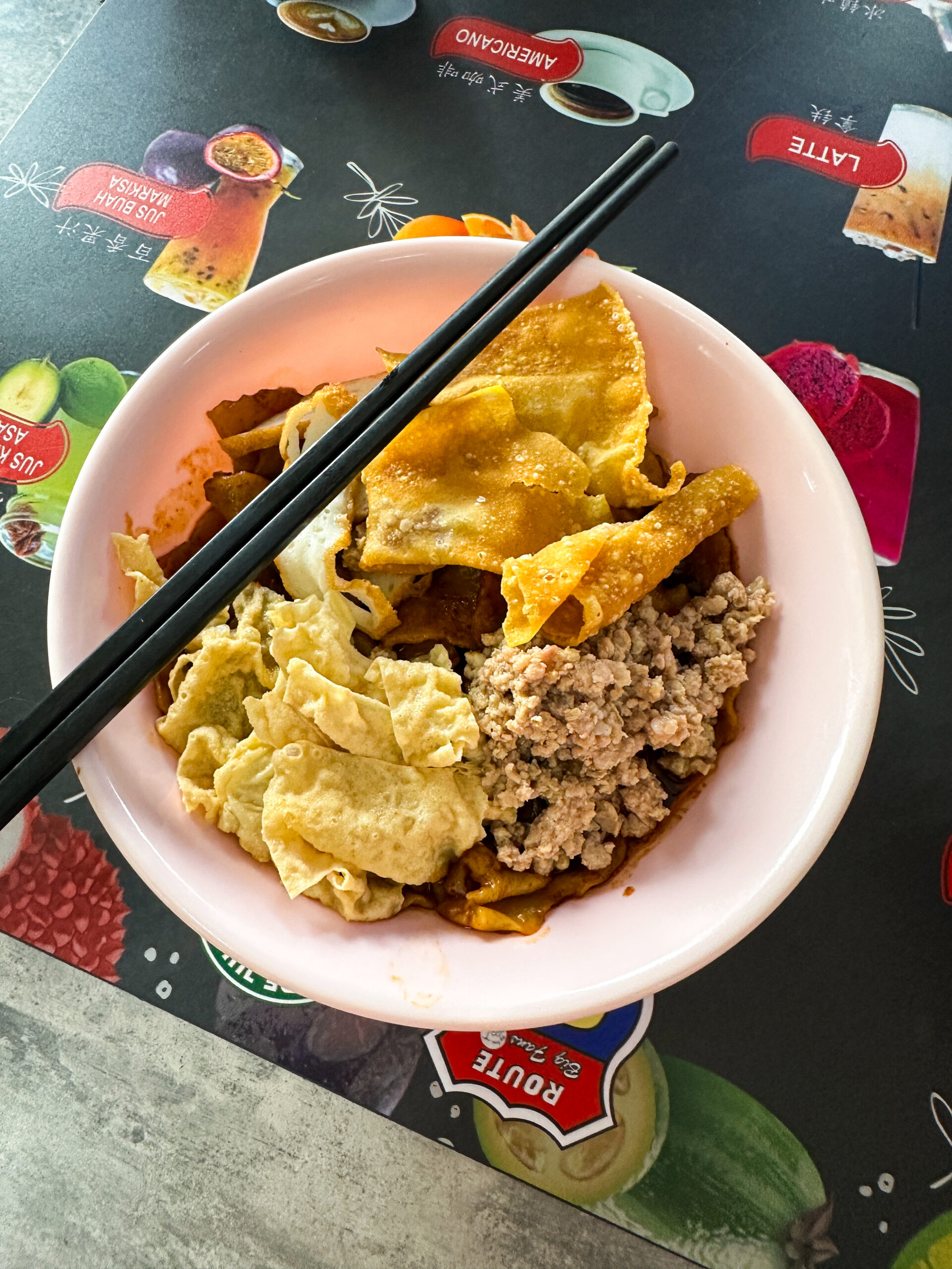 SegamatのBest Chicken Rice Restaurant 最强鸡饭 面粉糕 ドライ麺