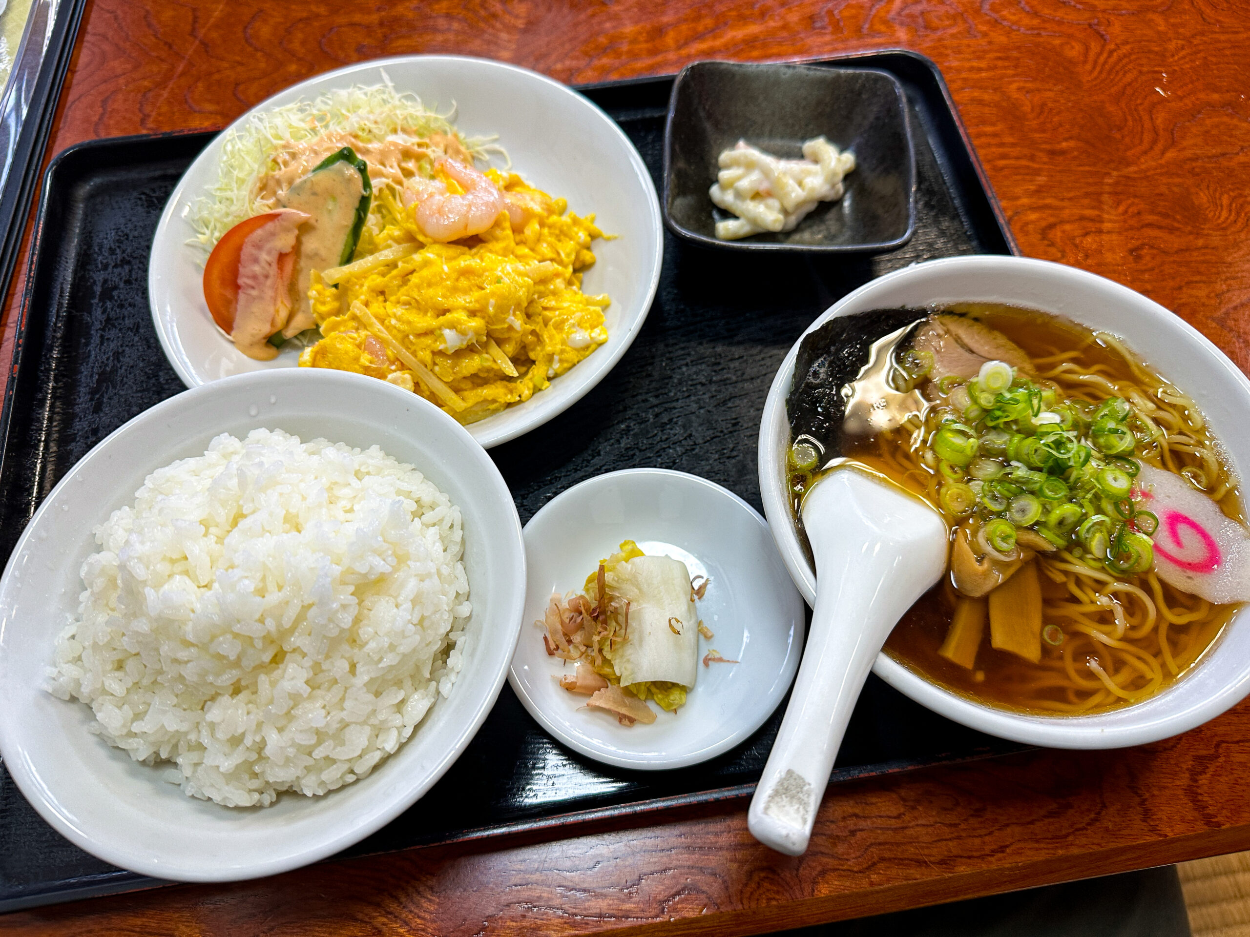 ボリューム満点定食メニュー　「小エビ卵炒め」