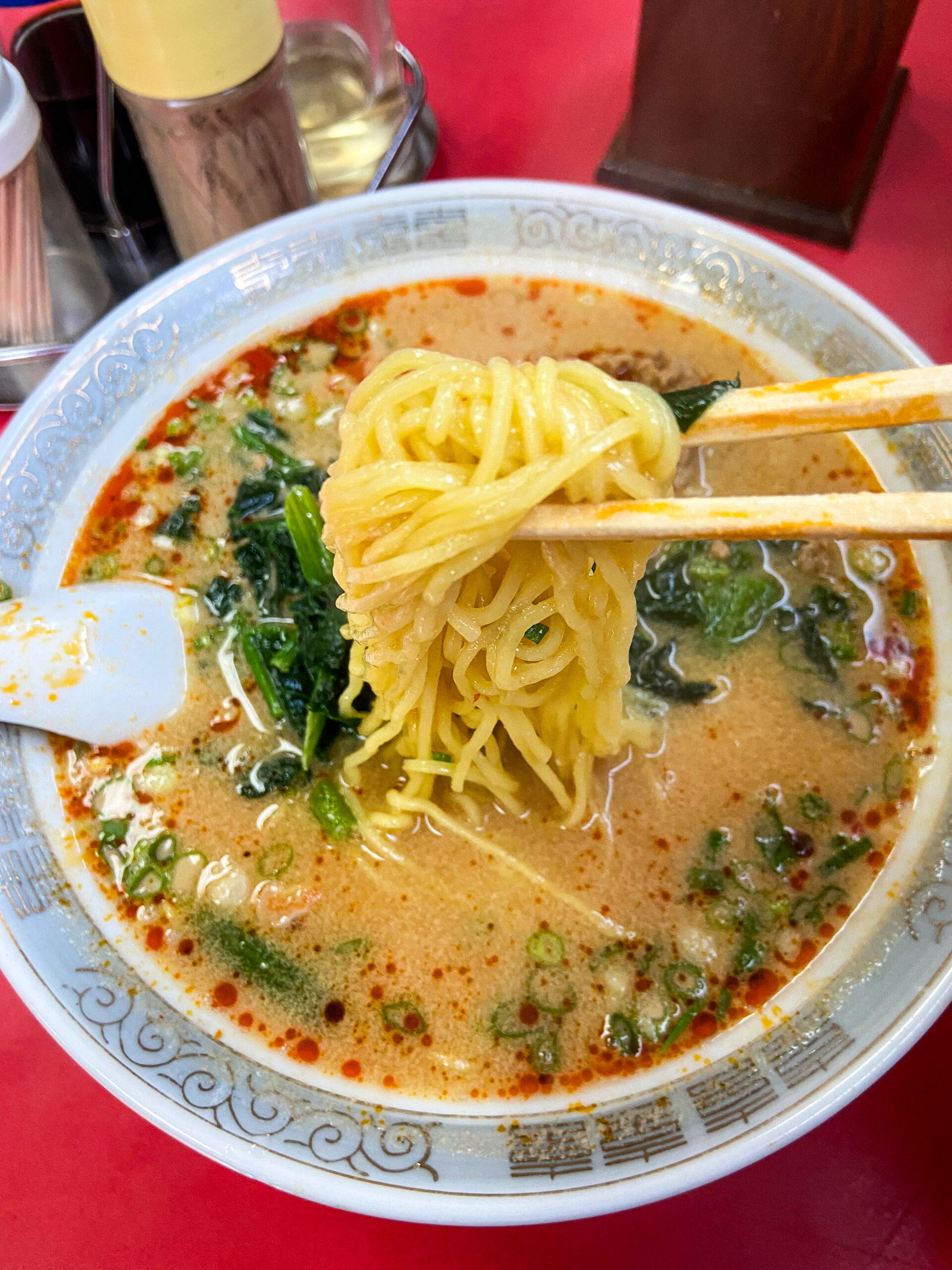 河津町 中華　一番　担々麺　麺リフト
