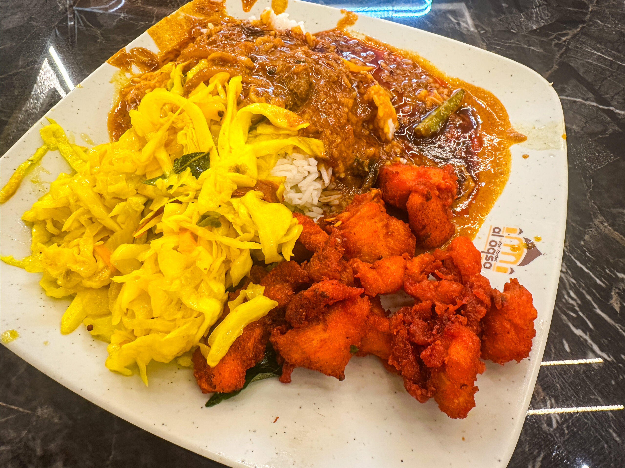 Nasi Kandar Al Aqsa Segamatのナシカンダー、ナシチャンプルー　Nasi Campur